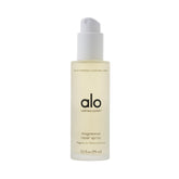 Alo Magnesium Reset, bouteille en action pour relaxation rapide après l’effort.
