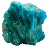 Apatite verte brute d'Amazing Gemstone en gros plan, favorise concentration et connexion terrestre.