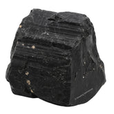 Amazing Gemstone tourmaline noire brute, texture naturelle prête pour méditation et protection.