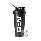 BPN BlenderBottle 28oz prête à mélanger protéines et suppléments rapidement.