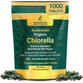Biogenesis Chlorella mini-tablettes dans la boîte, emballage clair prêt à emporter.