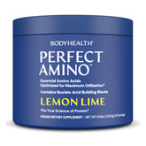 BodyHealth PerfectAmino Powder – verre d'eau citron-lime pour une hydratation rafraîchissante.