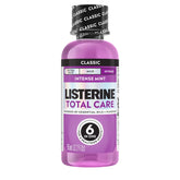 Bouteille Listerine Total Care Intense menthe 95 ml prête à l'emploi pour haleine fraîche.