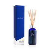 Diffuseur Capri Blue Aloha Orchid avec tiges, pour parfumer durablement votre séjour.