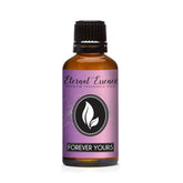Eternal Essence Oils Bouteille 30 ml sur fond soigné prête à parfumer bougies et savons.