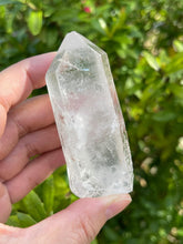 GAF TREASURES pointe quartz brut 2-3 pouces, clair et lumineux, idéale pour méditation