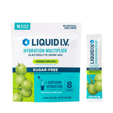 Liquid I.V. Hydration Multiplier sans sucre, sachet raisin vert prêt à se dissoudre dans l'eau.