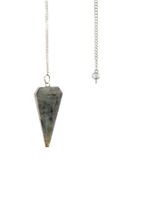 Pendule cristal par L PEDRA & CRYSTAL – design précis pour radiesthésie et divination.