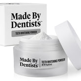 Emballage de la poudre blanchissante Made by Dentists, pratique et sûr.