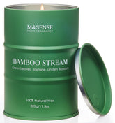 Bougie M&SENSE Bamboo dans emballage cadeau, crée une ambiance zen et raffinée.