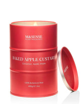 Bougie M&SENSE pomme cuite dans une boîte cadeau pour offrir facilement.