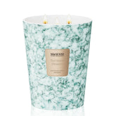 Bougie M&SENSE XL 35oz BambouFlux sur marbre, ambiance élégante et relaxante.
