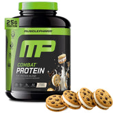 Bouteille MusclePharm Combat Protéine Cookies ’N’ Cream prête pour les séances intensives.