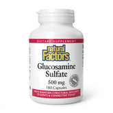 Natural Factors Glucosamine Sulfate gélule en gros plan pour mobilité potentielle.
