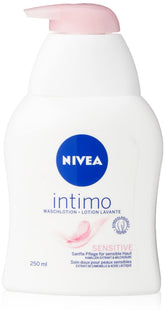 NIVEA Intimo Sensitive : bouteille avec pompe pour une application douce et pratique.