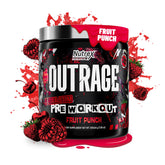 Nutrex Outrage bouteille pré-entraînement fruit punch prête pour une séance énergique.
