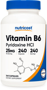 Nutricost B6 capsules dans bouteille ouverte, vue sur la portion potentielle