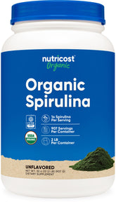 Nutricost Spiruline bio: poudre verte en bouteille prête à ajouter aux smoothies.