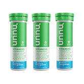 Nuun vitamines pastilles Myrtille-Grenade se dissolvent rapidement dans l'eau pour l'hydratation.