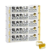 Gouttes Ryukakusan à base de plantes dans la bouteille, favorisant un rituel apaisant.
