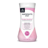 Summer’s Eve le flacon de nettoyant doux Simply Sensitive pour l'hygiène intime.