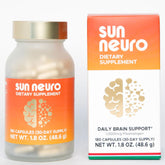 Sun Chlorella Sun Neuro: bouteille et versement, aide potentielle pour concentration quotidienne.