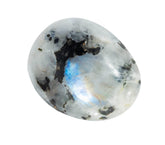 The Chrysalis Stone, pierre lune arc-en-ciel brute, idéale pour méditation et centrage.