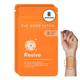 The Good Patch Revive sur le poignet, patch discret pour une récupération pratique.