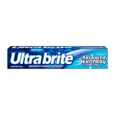 Ultra Brite montre le tube dentifrice prêt pour un brossage quotidien efficace.