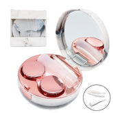Étui Vastsoon en marbre rose, pratique pour emporter vos lentilles en déplacement.