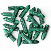 Pierres naturelles malachite YATOJUZI pour méditation et énergie.