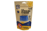 Poudre de Yogi Super Foods Spiruline Bleue prête pour smoothies protéinés.