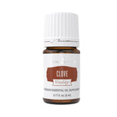 Bouteille Young Living Clove Vitality de 5 ml prête à aromatiser vos plats.