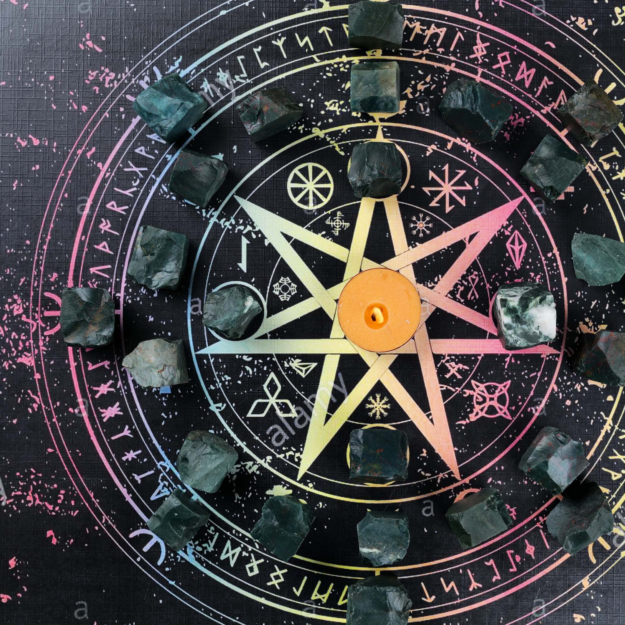 ABHISUBYA Bloodstone coffret cadeau — ensemble significatif à offrir.