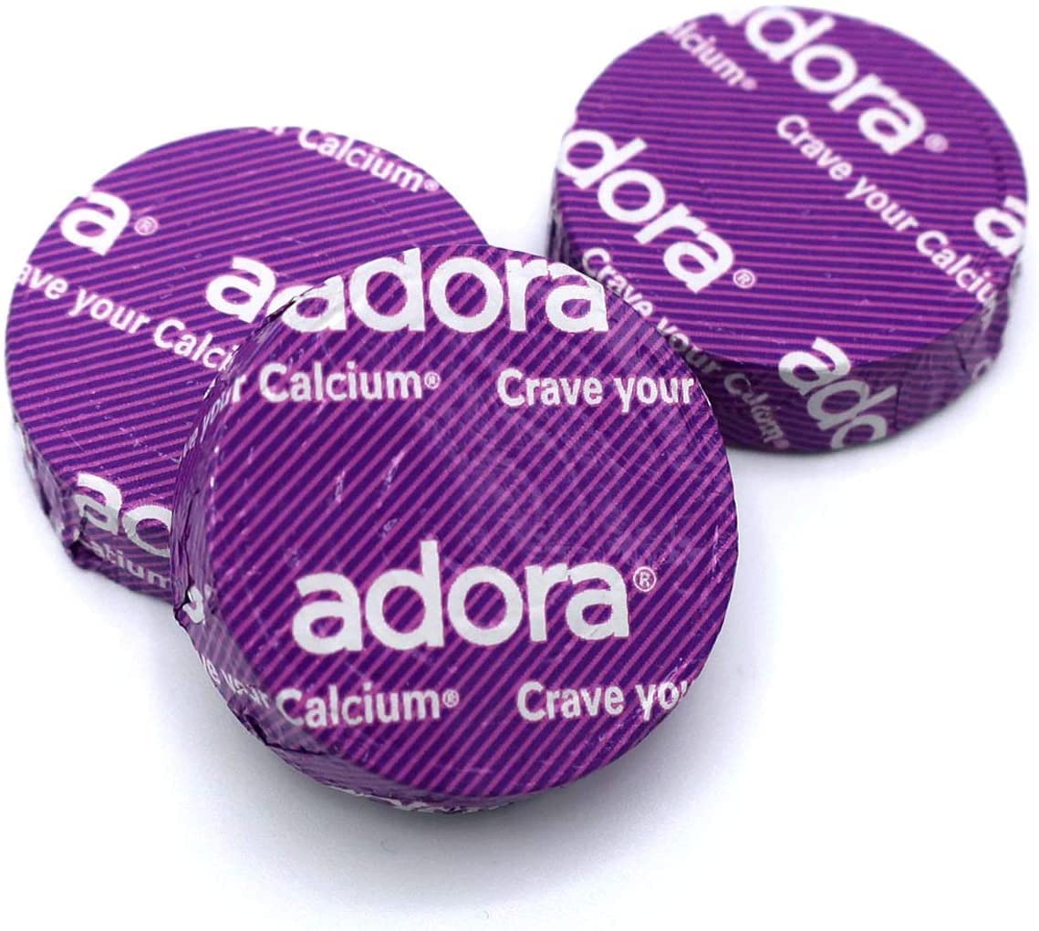 Étiquette nutritionnelle Adora Calcium, Vitamine D3 et Calcium, utile pour planifier l'apport journalier.