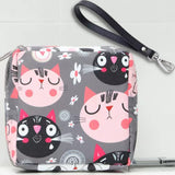 Adorable Pink Peri: étui résistant à l'eau, parfait pour voyages et sport.