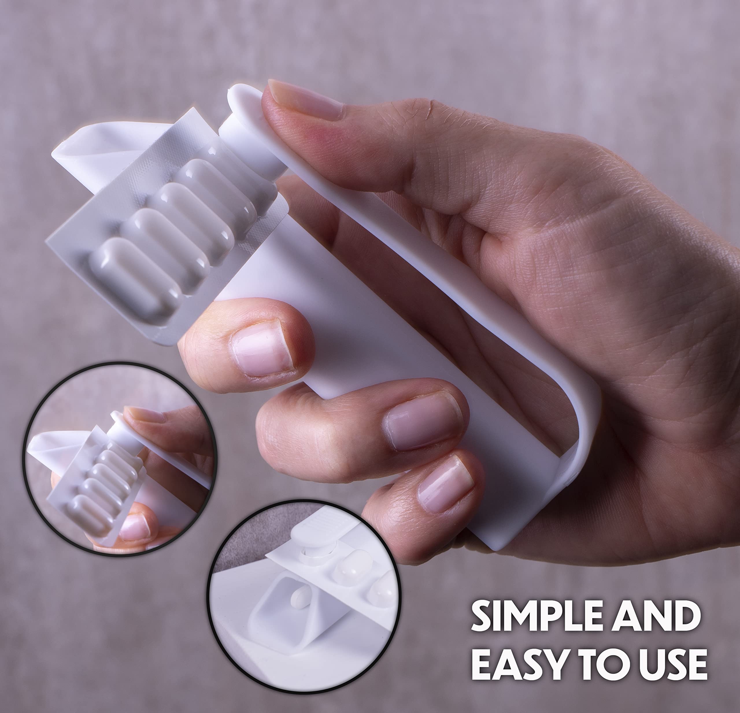 Aidapt extracteur-pilules-blister-compact : idéal en voyage pour rester autonome.