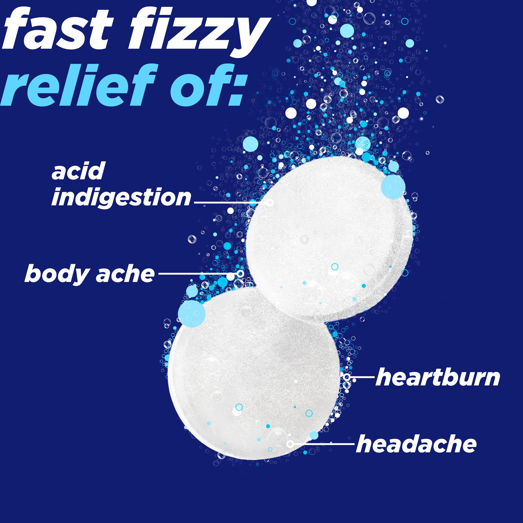 Effervescence d'Alka-Seltzer dans un verre, préparation rapide pour consommation