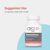 Capsules Pantethine – gros plan sur les gélules végétariennes et leur forme pratique