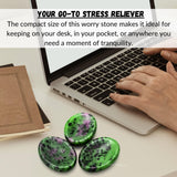 Amazing Gemstone – ambiance zen sur bureau avec rubis-zoisite pour concentration