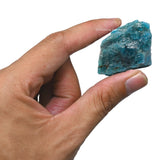Apatite verte brute d'Amazing Gemstone en emballage cadeau, prêt à offrir.