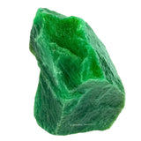 Amazing Gemstone Aventurine Verte en main, éclat naturel et texture rugueuse.