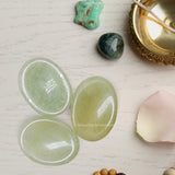 Amazing Gemstone — cadeau discret en aventurine verte pour le bien-être quotidien.