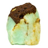 Amazing Gemstone Chrysoprase — gros plan sur la pierre brute, éclat vert profond