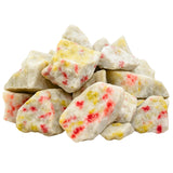 Amazing Gemstone gros plan sur cinnabarite brut, texture vibrante et puissante.
