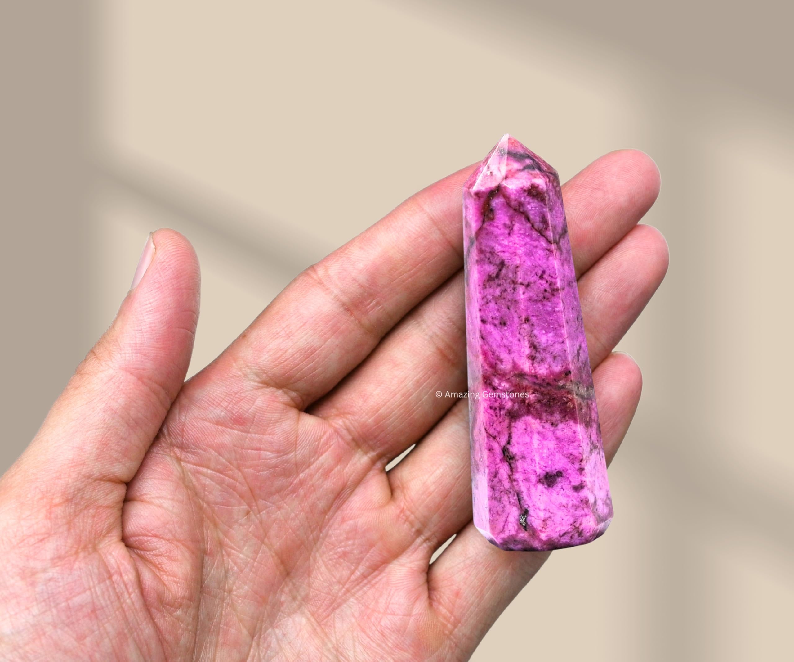 Amazing Gemstone énergie purifiée pour votre espace grâce à cette tour en cristal cobalt.