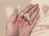 Amazing Gemstone étui velours cadeau inclus, parfait pour offrir et protéger le pendule.