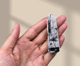 Amazing Gemstone Grille cristal quartz noir: point central utile dans une grille de cristaux.