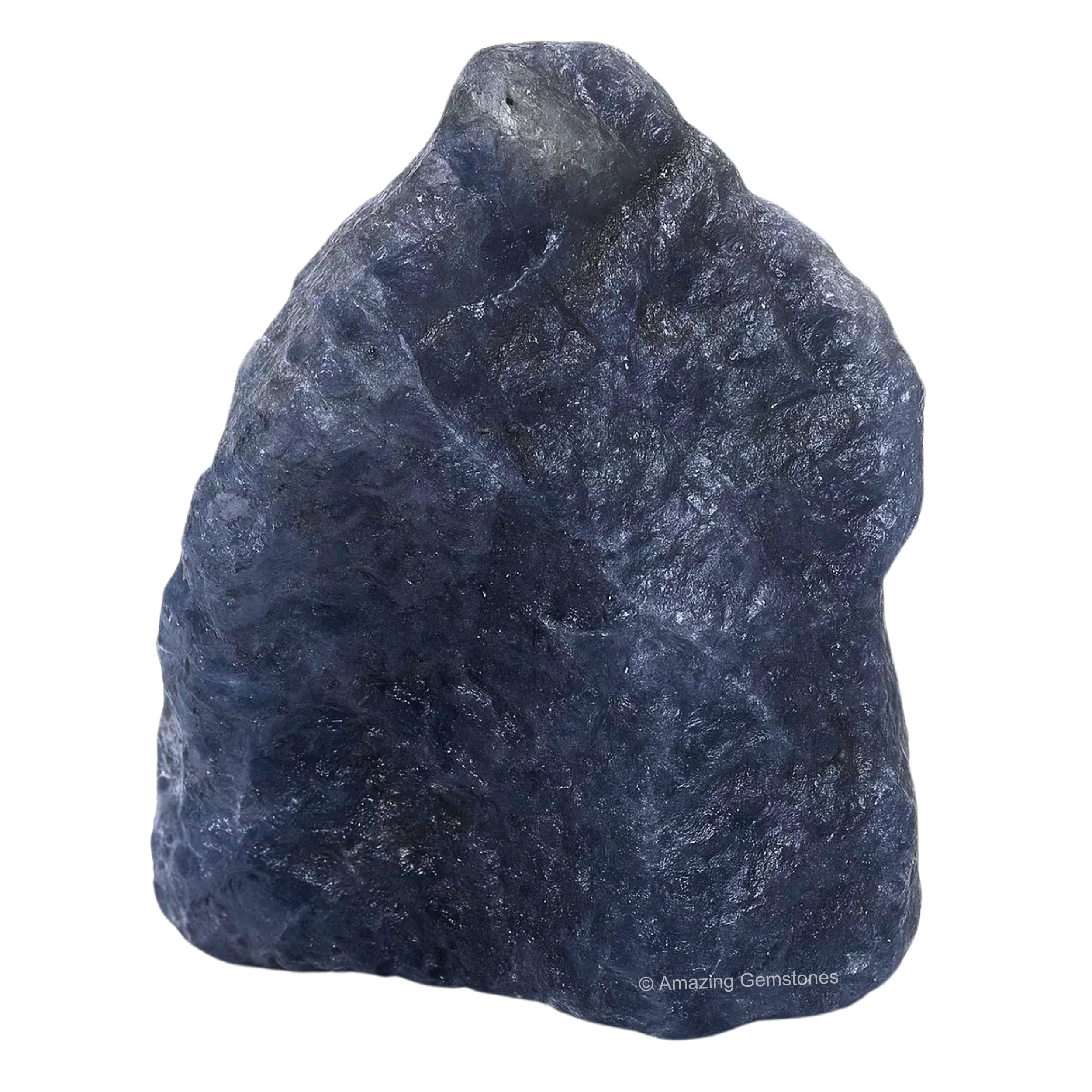 Amazing Gemstone Iolite pierre brute sur fond neutre stimule la créativité.