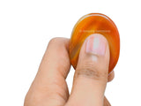 Amazing Gemstone, main-tenue-pierre carnelian-onyx, sensation tactile apaisante pendant l'usage.